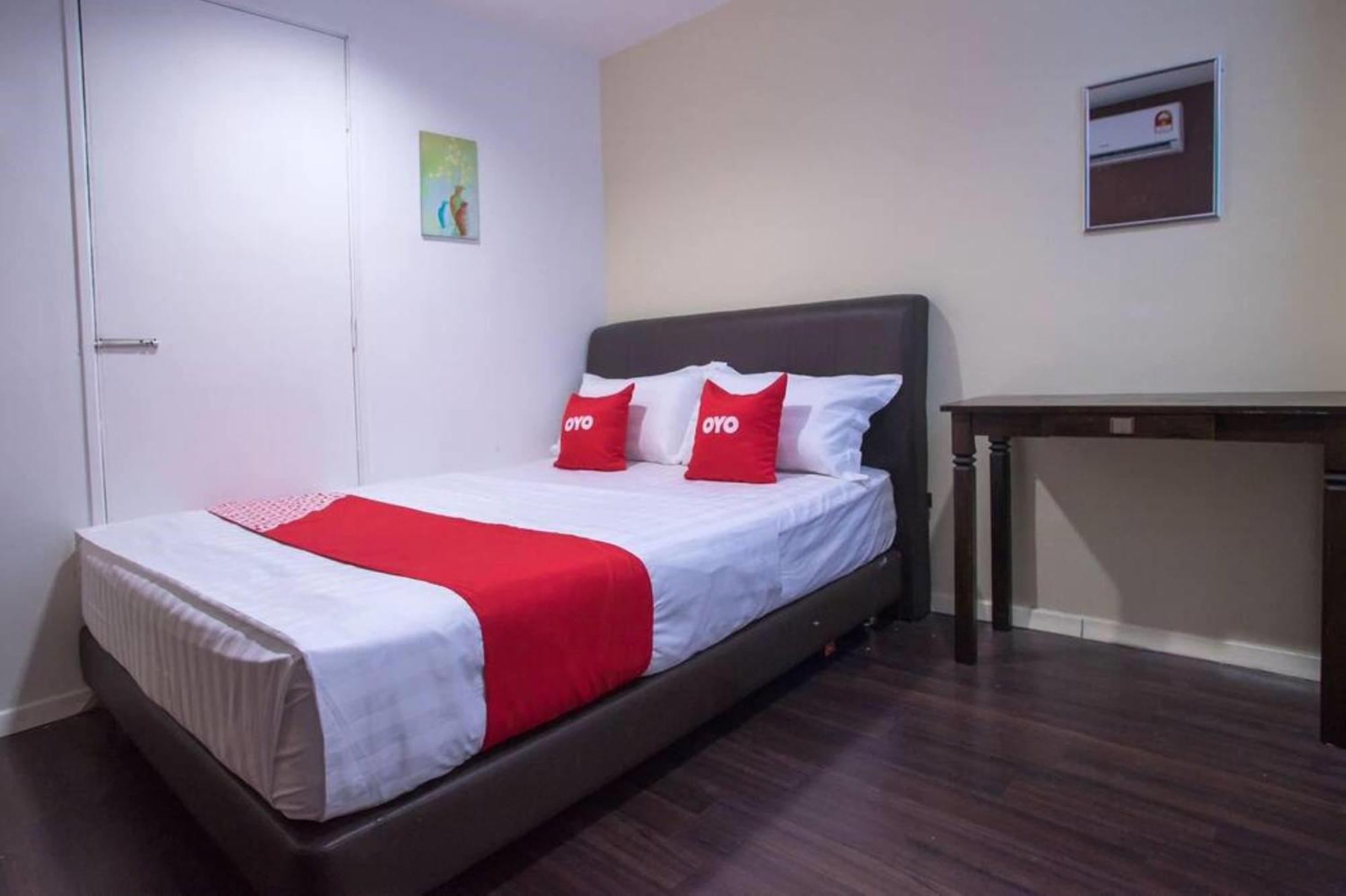 Hotel Oyo 90281 Taj Seksyen 13 2*